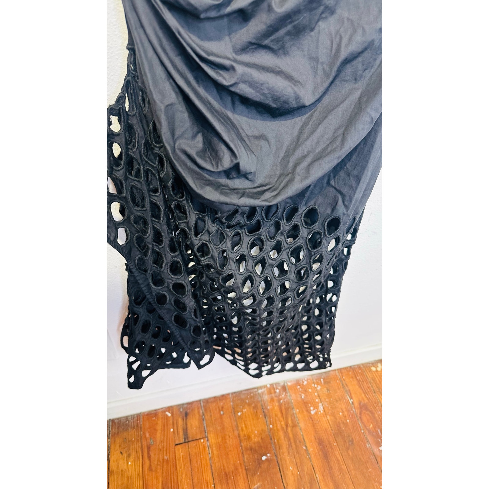 Diotima Black Sleeveless Openwork Mesh Overlay Asymmetrical Midi Dress Sz L — image 7 of 8